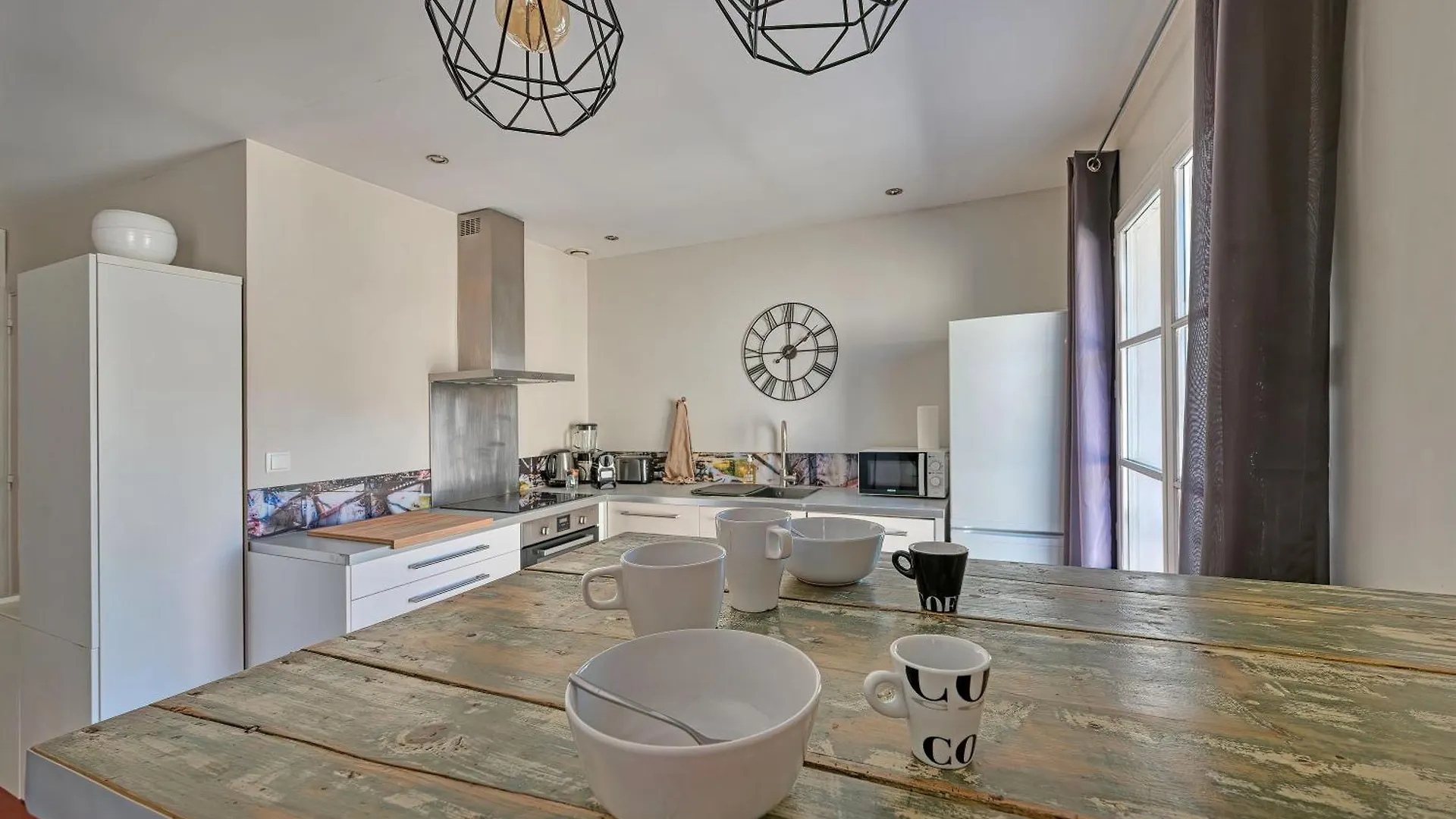 Le 33 - Clim - Free Parking - Wi-Fi Apartment Avignon 0*,